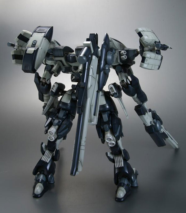 TOY-RBT-2720_03.jpg