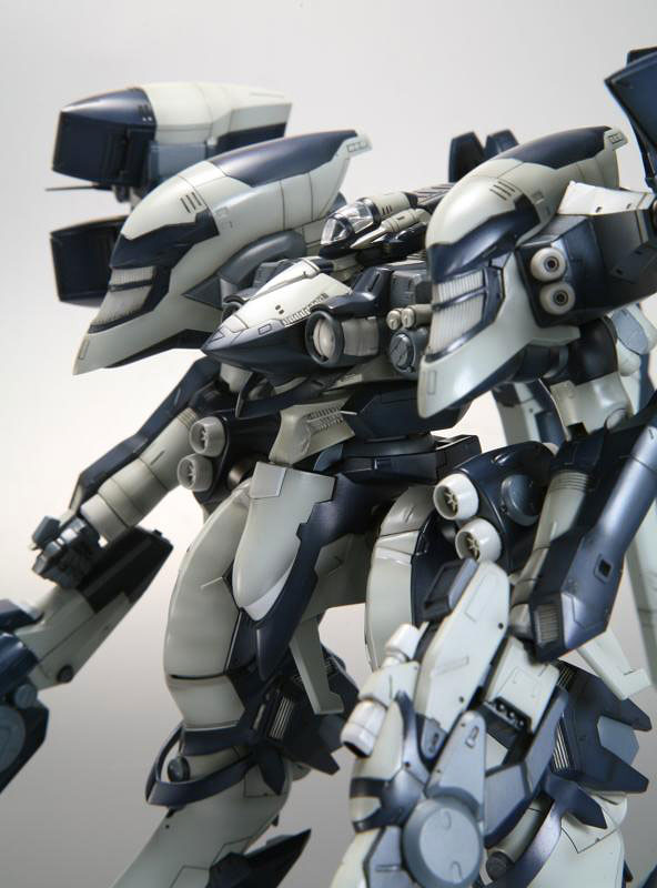 TOY-RBT-2720_04.jpg