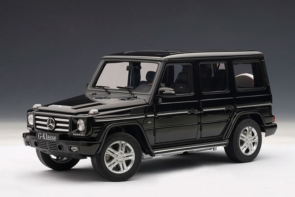 ダイキャスト・モデルカー 1/18 メルセデスベンツ Gクラス 2012
