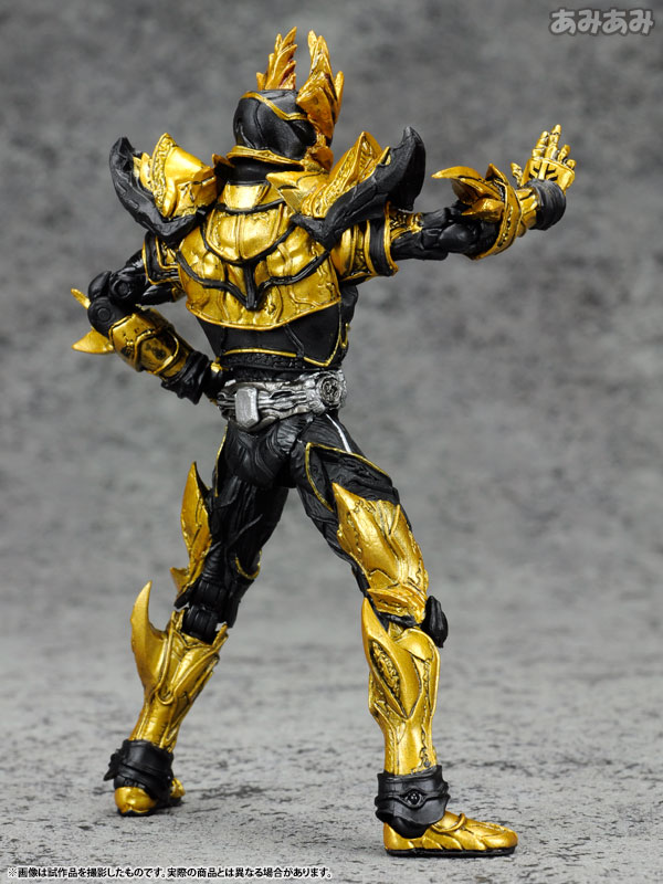 S.I.C.極魂 仮面ライダークウガ ライジングアルティメット TOY-TOK-02732_03.jpg