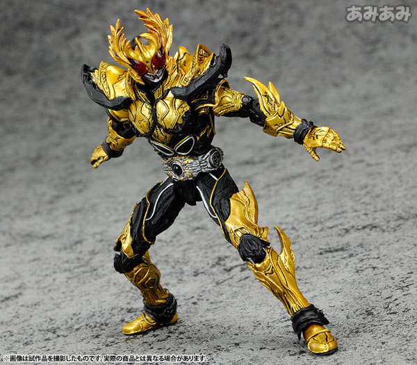 S.I.C.極魂 仮面ライダークウガ ライジングアルティメット TOY-TOK-02732_08.jpg