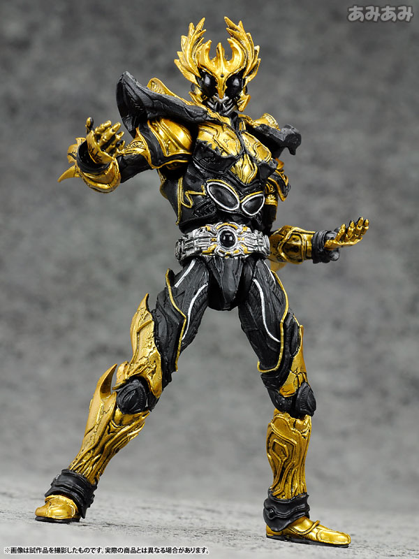 S.I.C.極魂 仮面ライダークウガ ライジングアルティメット TOY-TOK-02732_14.jpg