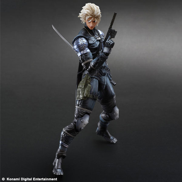 L GEAR SOLID プレイアーツ改　2体セット プレイアーツ改 メタルギアソリッド2 雷電 アクションフィギュア