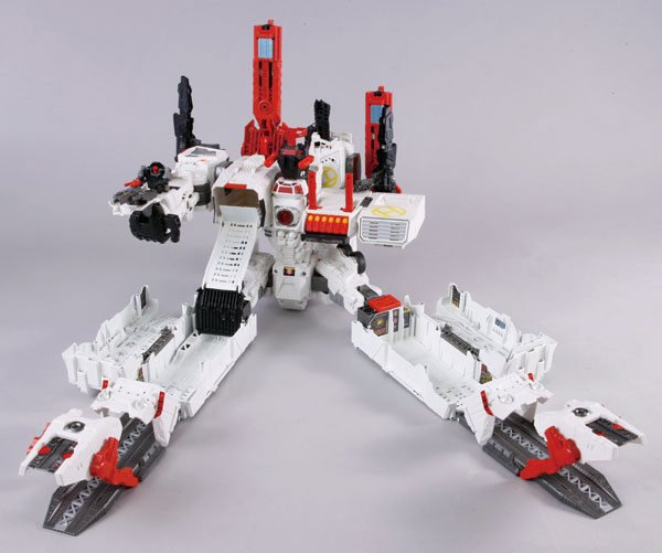 トランスフォーマー ジェネレーションズ TG-23 メトロプレックス