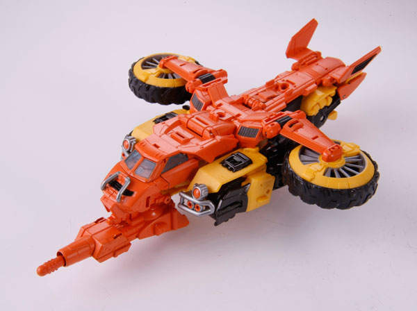 トランスフォーマージェネレーションズ TG-29 サンドストーム