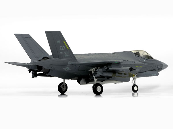 1/72 F-35A ライトニングII “第461戦術戦闘試験飛行隊”[ホビーマスター