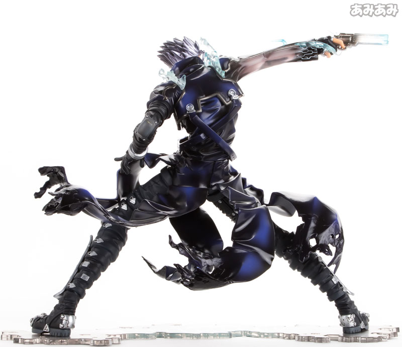 FIGURE-000971_02.jpg