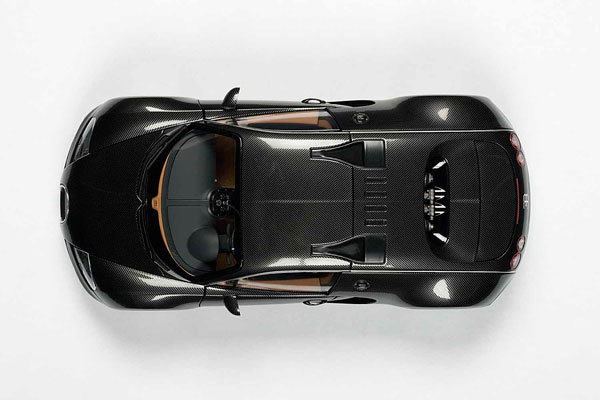 1/18 オートアート ブガッティ ヴェイロン スーパースポーツ カーボン Amazon.co.jp: AUTOart 1/18 ブガッティ ヴェイロン #001 レッド