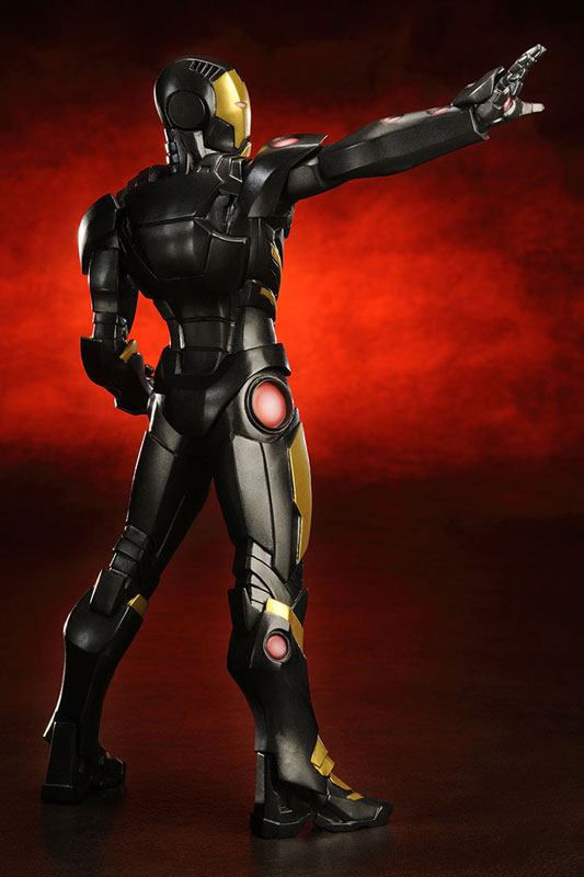 ARTFX+ アイアンマン MARVEL NOW! 【BLACK × GOLD】 1/10 PVC塗装済み簡易組立キット FIG-KAI-7646_02.jpg
