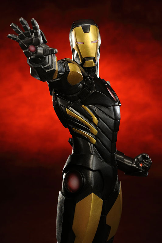 ARTFX+ アイアンマン MARVEL NOW! 【BLACK × GOLD】 1/10 PVC塗装済み簡易組立キット FIG-KAI-7646_04.jpg