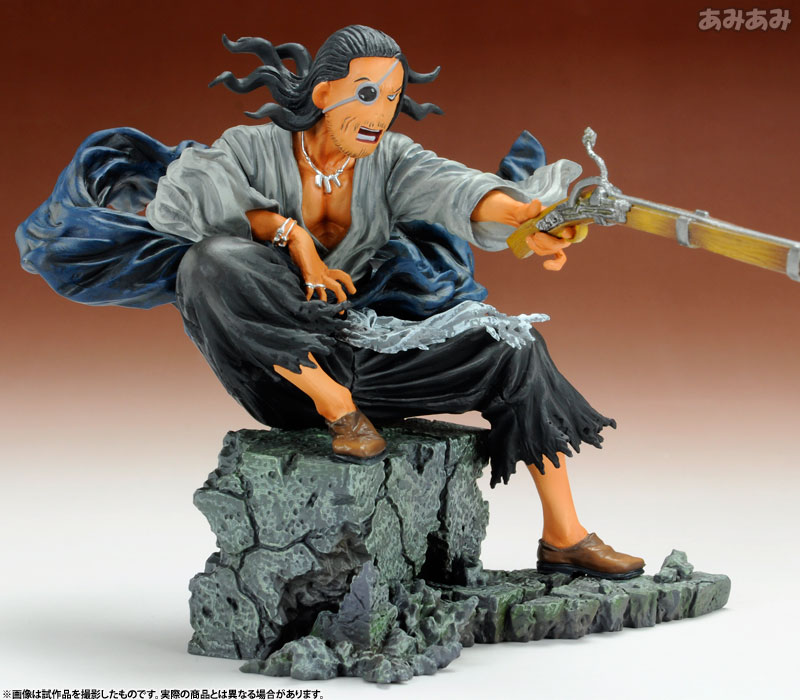 FIGURE-005576_19.jpg