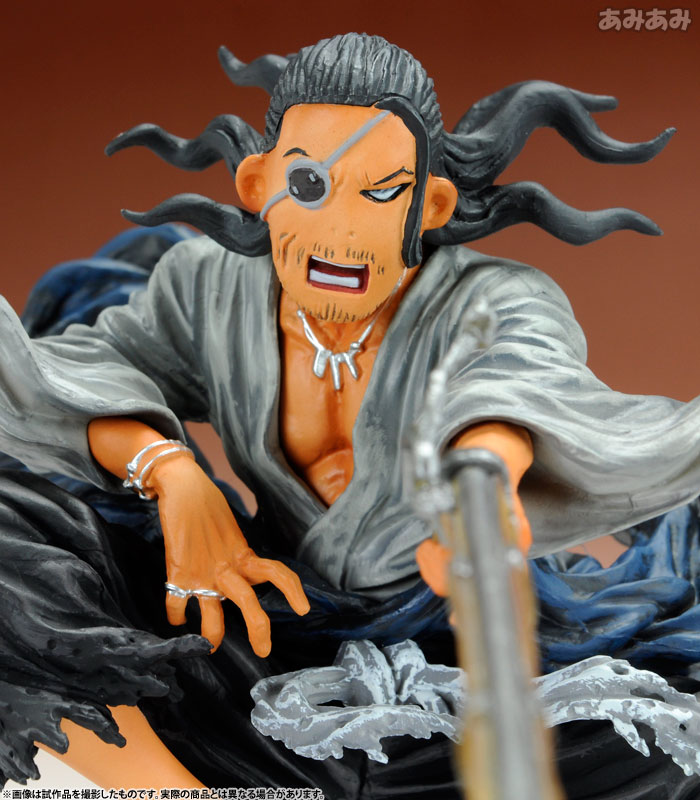 FIGURE-005576_21.jpg