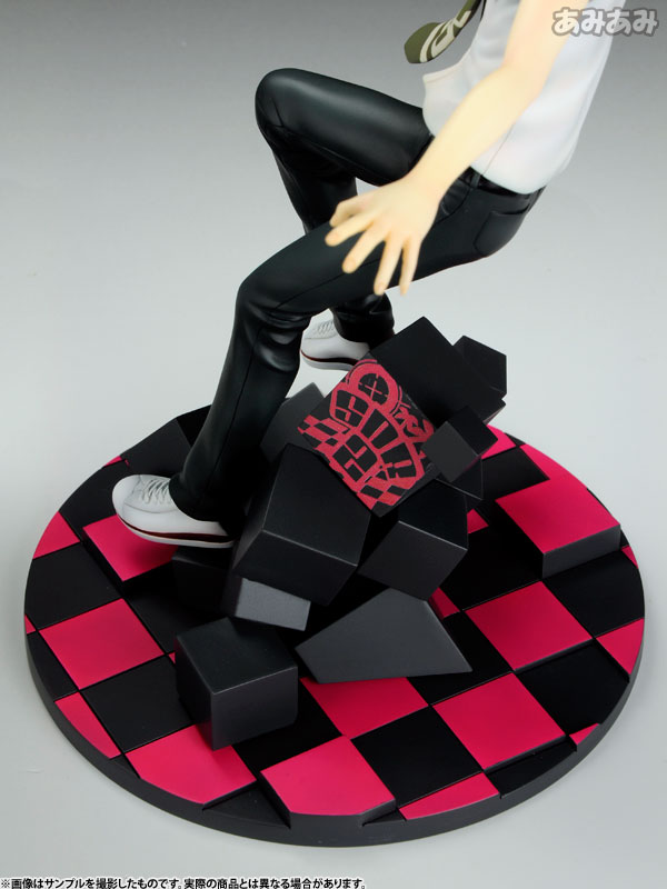 FIGURE-005594_17.jpg
