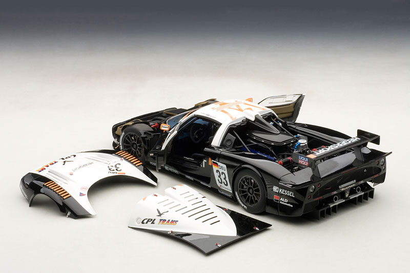 希少　1/18 オートアート　マセラティ　MC12 FIA GT1 Amazon | AUTOart 1/18 マセラティ MC12 FIA GT1 10 #1 (チーム