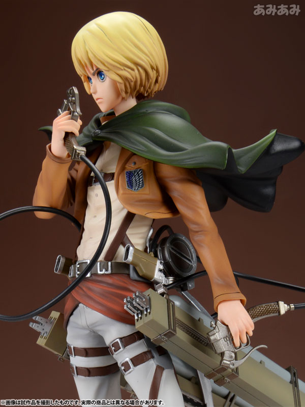 FIGURE-006958_13.jpg