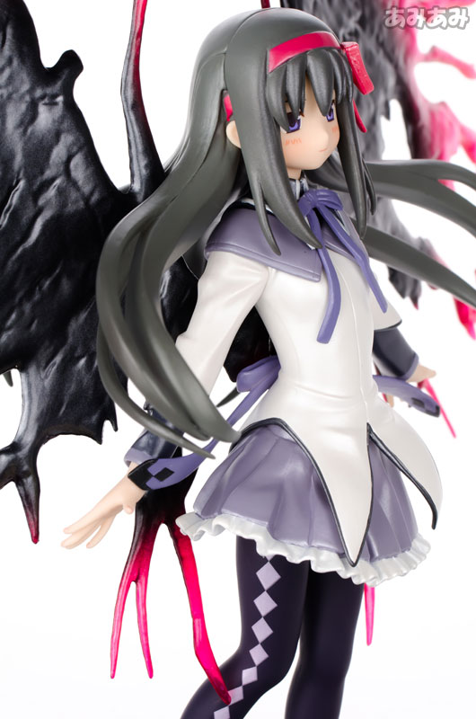 FIGURE-007489_10.jpg