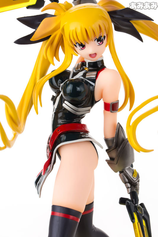 モエコレPLUS No.11 魔法少女リリカルなのはStrikerS フェイト・T・ハラオウン バリアジャケット 真・ソニックフォーム 1/7 完成品フィギュア FIG-MOE-04463_06.jpg