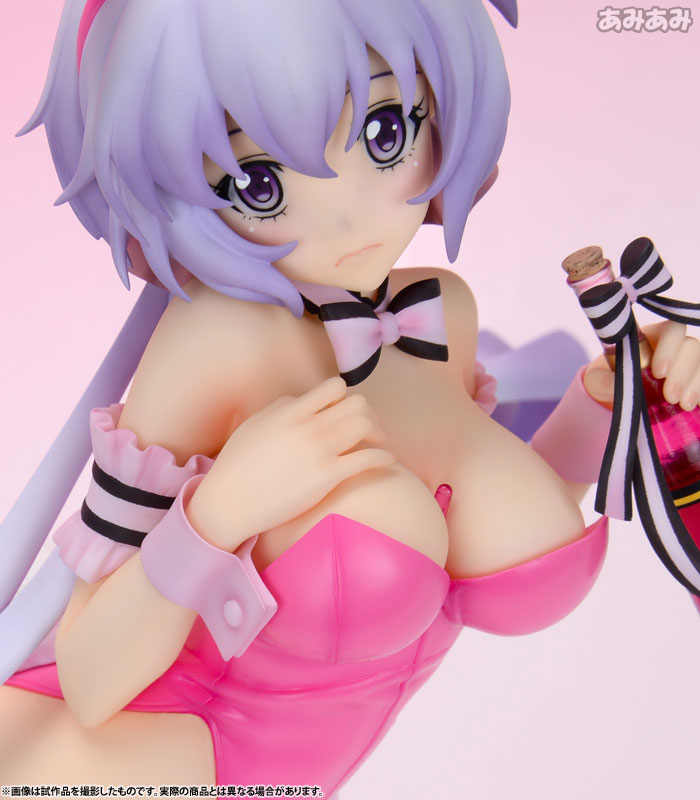 FIGURE-009150_26.jpg
