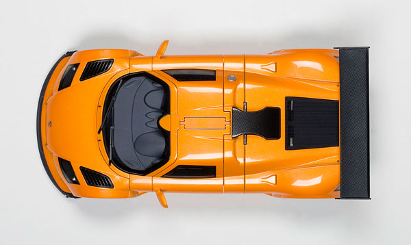 シグネチャーシリーズ 1/18 グンペルト アポロ S (メタリック