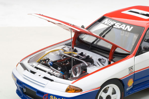 55％OFF オートアート 1/18 日産スカイライン 1991年バサースト