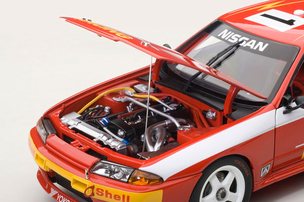 1/18 日産 スカイライン (R32) GT-R ATCC 1992年 バサースト