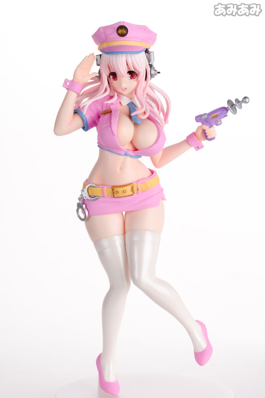 FIGURE-000693_01.jpg