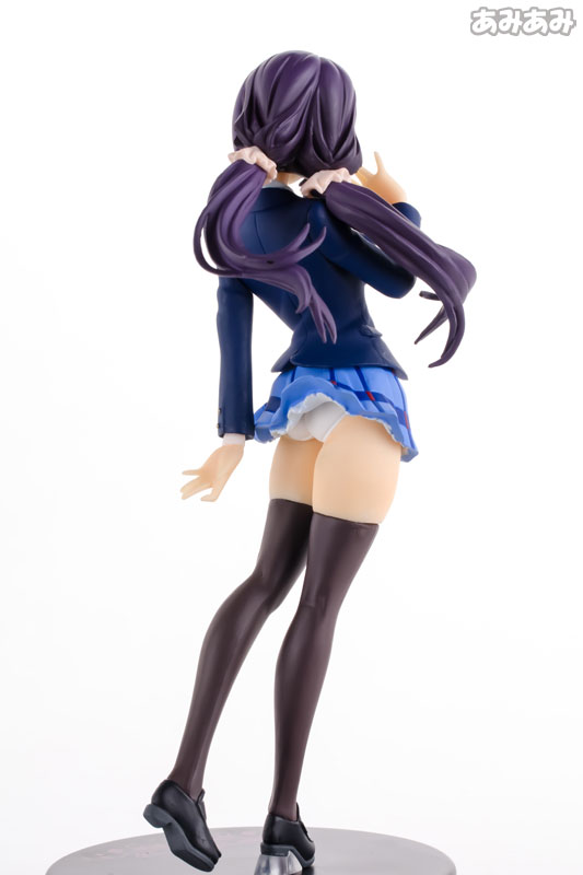 FIGURE-004699_05.jpg