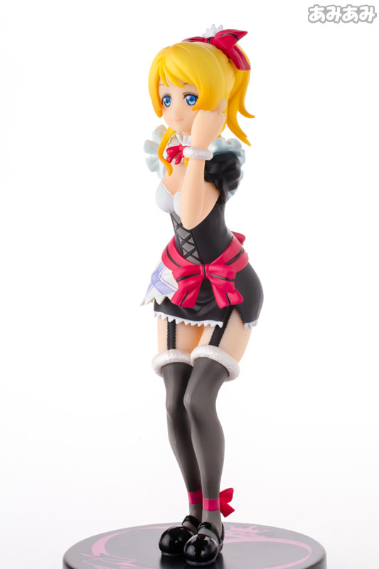 FIGURE-006491_03.jpg