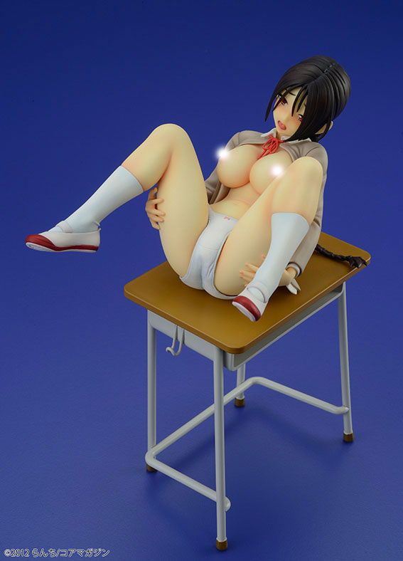 FIGURE-009898_06.jpg