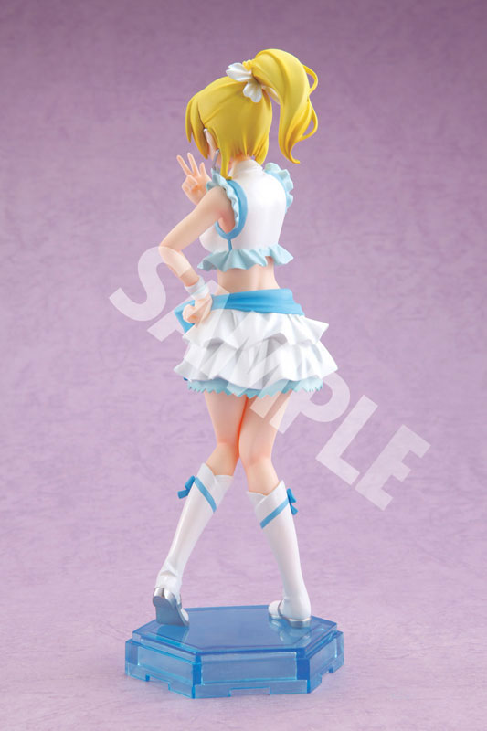 FIGURE-010580_02.jpg