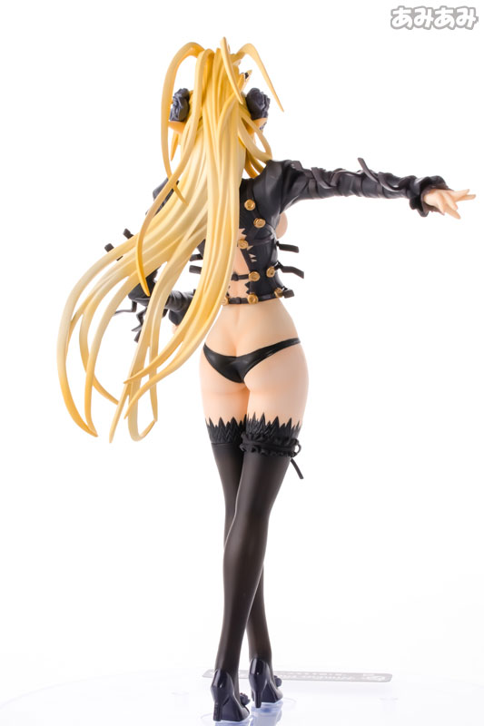 FIG-MOE-06927_10.jpg