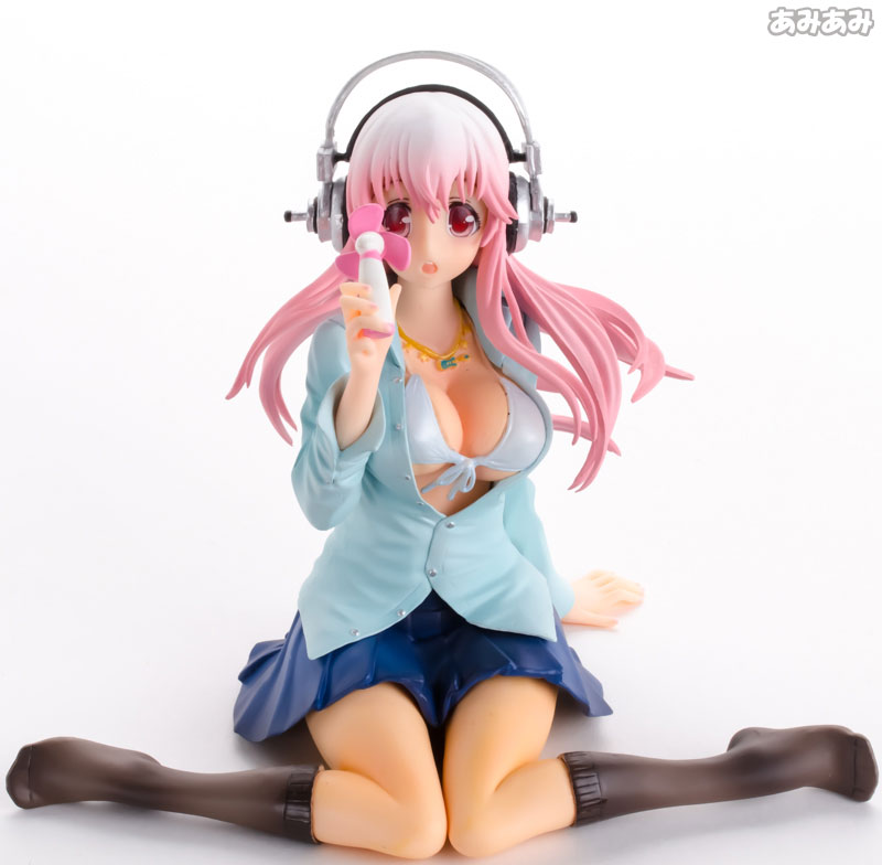 FIGURE-005139_01.jpg