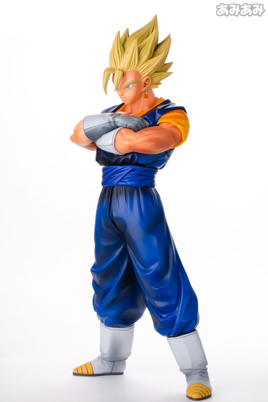 FIGURE-010333_02.jpg