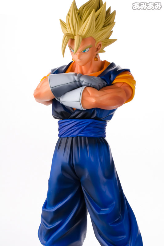 FIGURE-010333_07.jpg