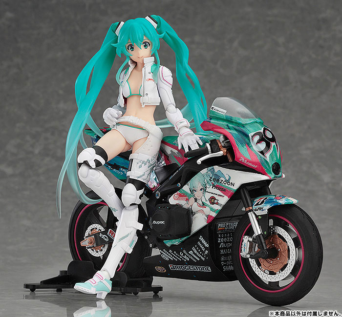 FIGURE-013520_05.jpg