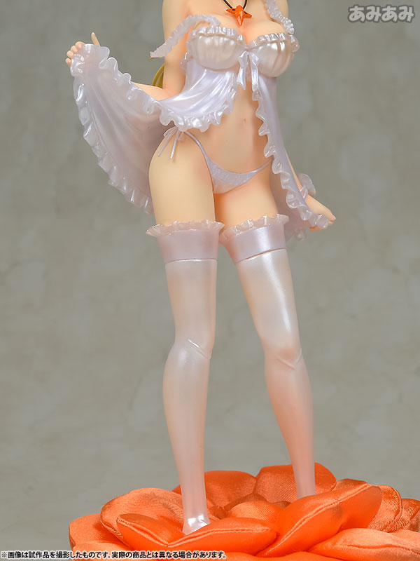 FIGURE-013664_17.jpg