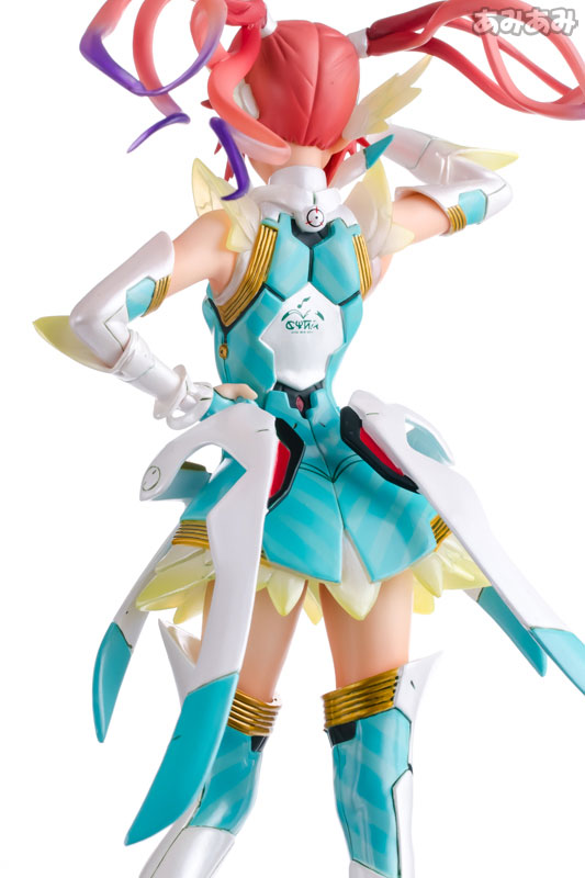 FIGURE-013665_01.jpg