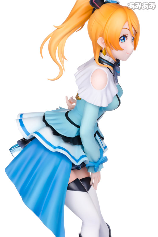 FIGURE-013977_10.jpg