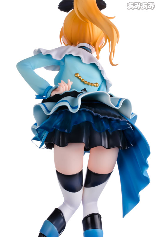 FIGURE-013977_12.jpg