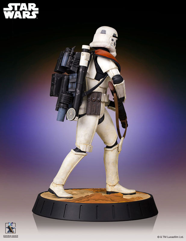 STAR WARS ジェントルジャイアント　スターウォーズ サンドトルーパー Amazon.com: Star Wars: Sandtrooper Jumbo Figure : Diamond