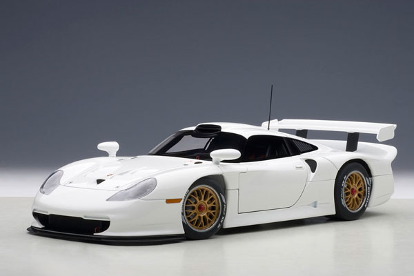 シグネチャーシリーズ 1/18 ポルシェ 911 GT1 1997年 プレーン