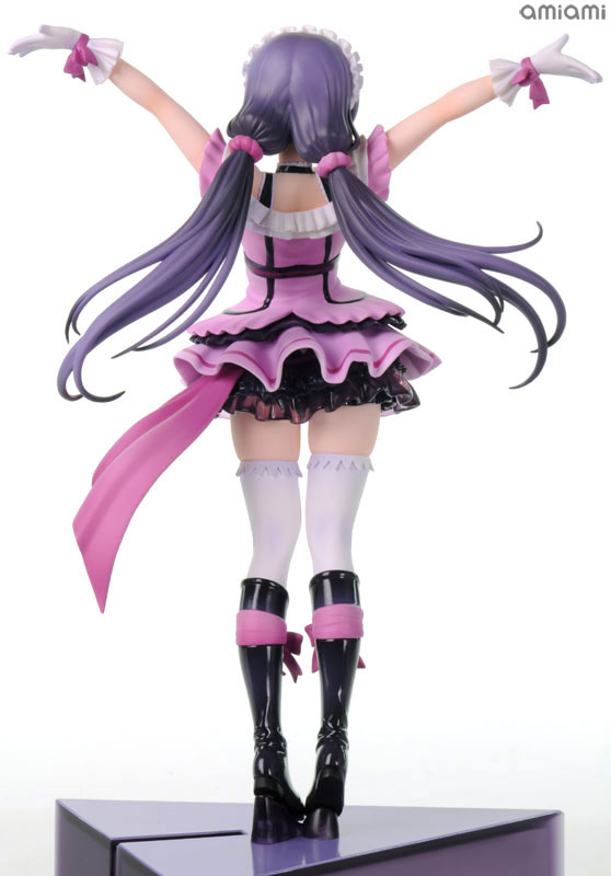 FIGURE-014529_04.jpg