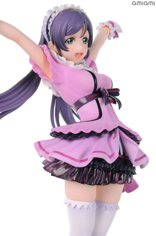 FIGURE-014529_09.jpg