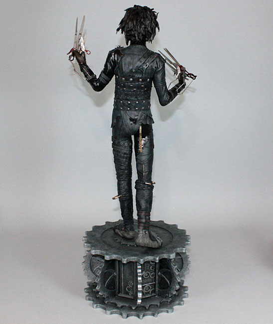 FIGURE-019415_05.jpg