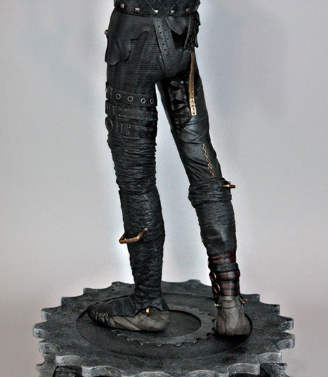 FIGURE-019415_11.jpg