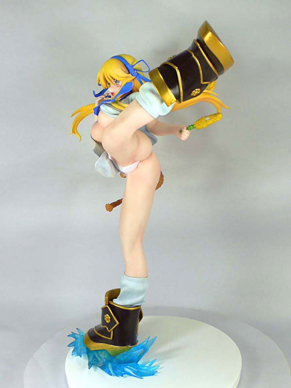 FIGURE-019822_02.jpg