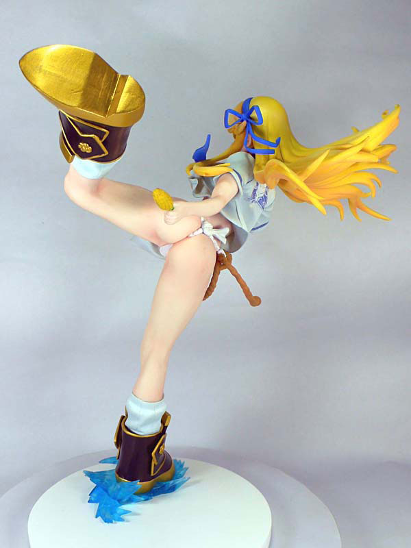 FIGURE-019822_04.jpg
