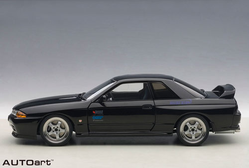1/18 日産 スカイライン GT-R (R32) V-Spec II 新劇場版 『頭