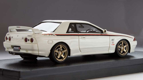 1/43 ニッサン スカイライン GT-R (R32 ニスモ S-Tune) ホワイト 