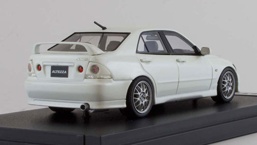 1/43 トヨタ アルテッツァ RS 200(カスタムバージョン) スーパー